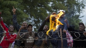 Malamulele-proletarians-burn-ANC-flag-at-rally-after-booing-president